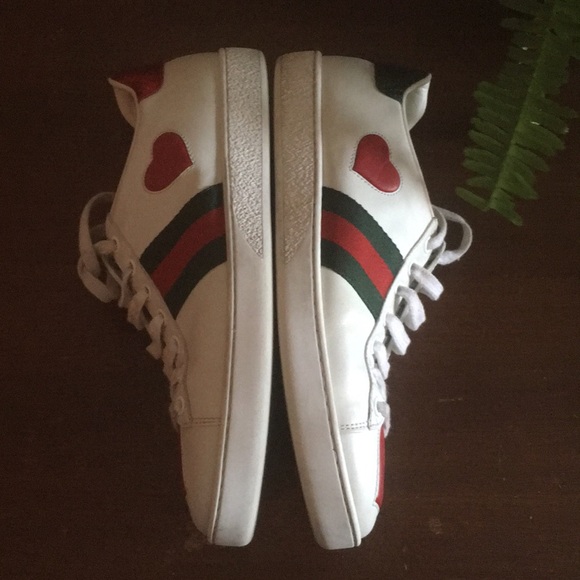 COPY - Gucci Ace Embroidered Heart Trainers - Picture 6 of 9
